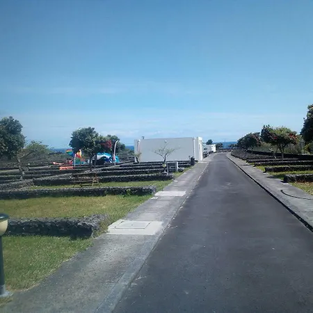 Parq. Camp. Camping Biscoitos (Terceira)
